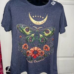 Graphic Tee with Butterfly and Floral Design XL